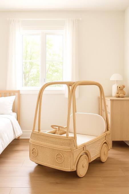 Rattan Buggy